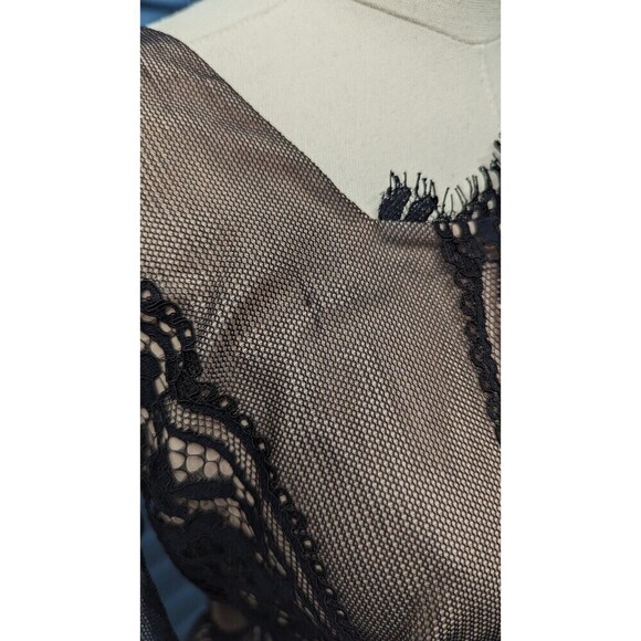 ALEXIS Lace Overlay Nude Lined 3/4 Sleeve Elastic Waist‎ Romper XS - Picture 4 of 8